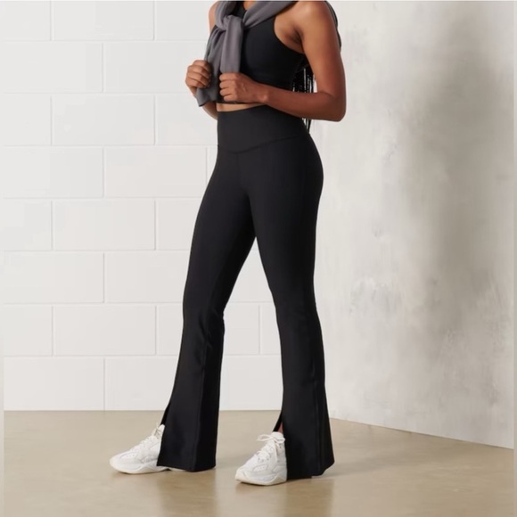 YPB sculptLUX Split-Hem Flare Legging + Plunge Henley Slim Tank | size M - Picture 11 of 14